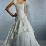 1012173_Fall2011UKCPrints_Bridal_Maids.qxp:1012173_Fall2011UKCPr