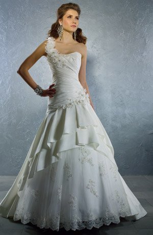 1012173_Fall2011UKCPrints_Bridal_Maids