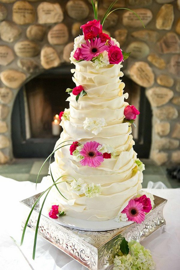 bolos-de-casamentos-com-flores-naturais-13